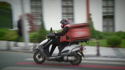 Resmi Gazete’de yayımlanan yeni düzenlemeyle, dijital platformlardaki hızlı gönderi hizmetleri
