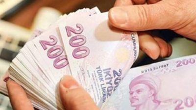 Aile ve Sosyal Hizmetler Bakanı Mahinur Özdemir Göktaş, evlerinde bakılan