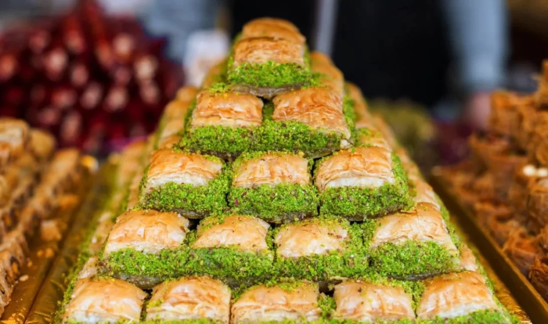 Ramazan Bayramı öncesi baklava fiyatları el yakıyor. Kaliteli fıstıklı baklavanın