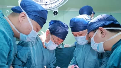 Çinli bilim insanları, beyin ölümü gerçekleşmiş bir insana, genetiği değiştirilmiş