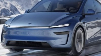 Tesla, yenilenen Model Y'yi Türkiye'de satışa sundu. Şimdilik sadece önceden