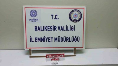 Balıkesir’in Edremit ilçesinde polis ekipleri tarafından asayiş, narkotik ve trafik
