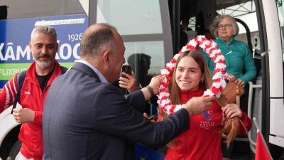 Antalya’da düzenlenen Yıldızlar ve Gençler Avrupa Eskrim Şampiyonası’nda başarılar elde