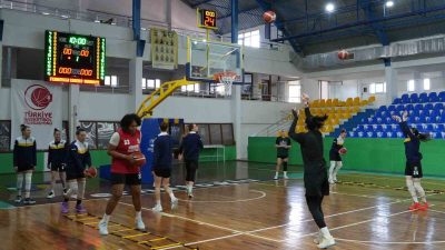 Ferhatoğlu Edremit Belediyesi Gürespor Kadın Basketbol Takımı, 8 Mart Dünya