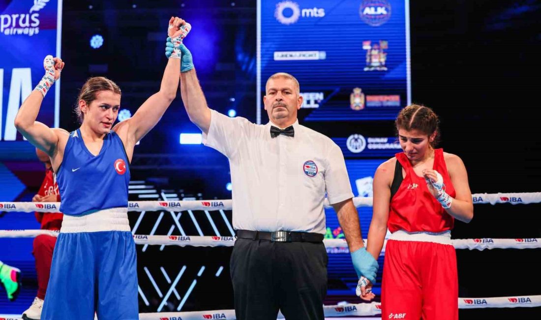 Balıkesir Büyükşehirli Milli Boksör Esra Yıldız Kahraman yarı finalde Balıkesir Büyükşehir Belediyespor’un sporcusu, Milli boksör Esra Yıldız Kahraman, Dünya