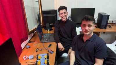Balıkesir Üniversitesi Altınoluk Meslek Yüksekokulu Bilgisayar Programcılığı Programı öğrencileri Denizhan