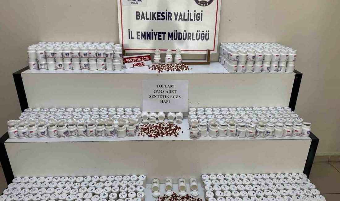 Balıkesir’in Edremit ilçesinde Narkotik Suçlarla Mücadele ekipleri tarafından gerçekleştirilen operasyonda