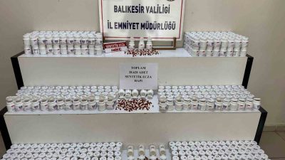 Balıkesir’in Edremit ilçesinde Narkotik Suçlarla Mücadele ekipleri tarafından gerçekleştirilen operasyonda