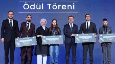 Balıkesir’in Bandırma ilçesindeki Şehit Süleymanbey Ortaokulu öğrencisi Nisa Nur Yılmaz,