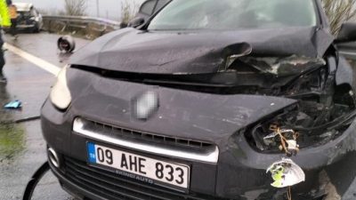 Balıkesir’in Susurluk ilçesinde Gebze-Orhangazi-İzmir otoyolunda meydana gelen zincirleme trafik kazasında