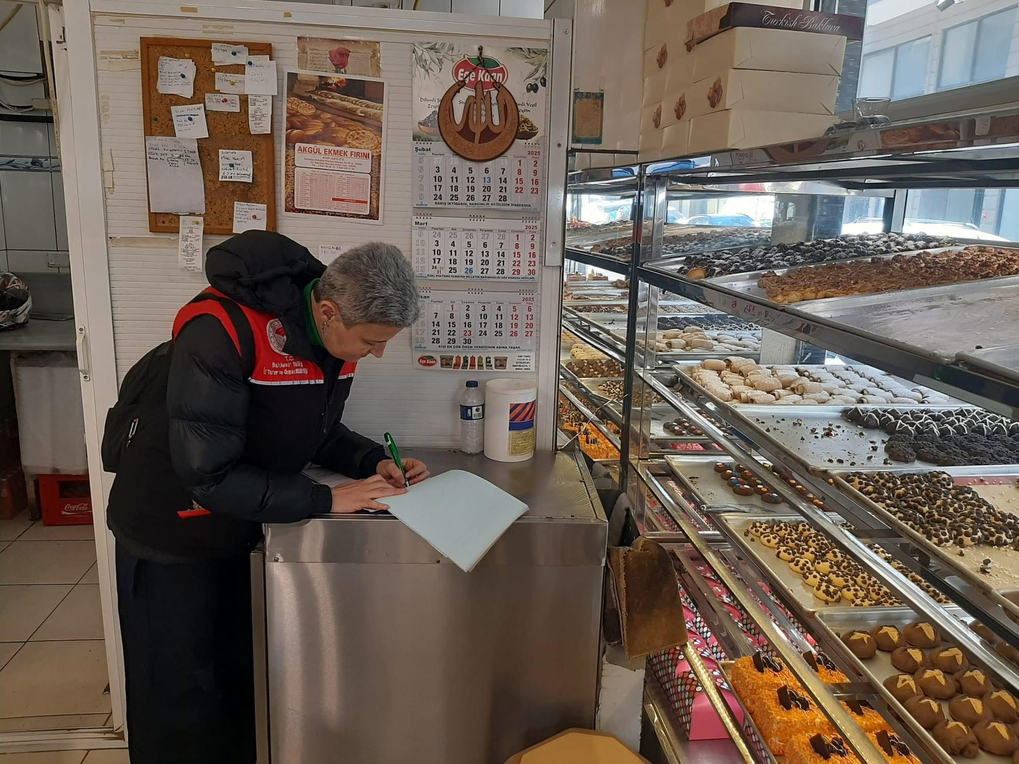 Erdek’te Ramazan ayı dolayısıyla gıda güvenliği denetimleri sıklaştırıldı. İlçe Tarım