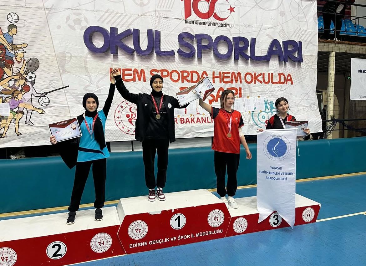 Edirne’de gerçekleştirilen Okul Sporları Bölge Finalleri Bilek Güreşi Müsabakalarında, Gönenli