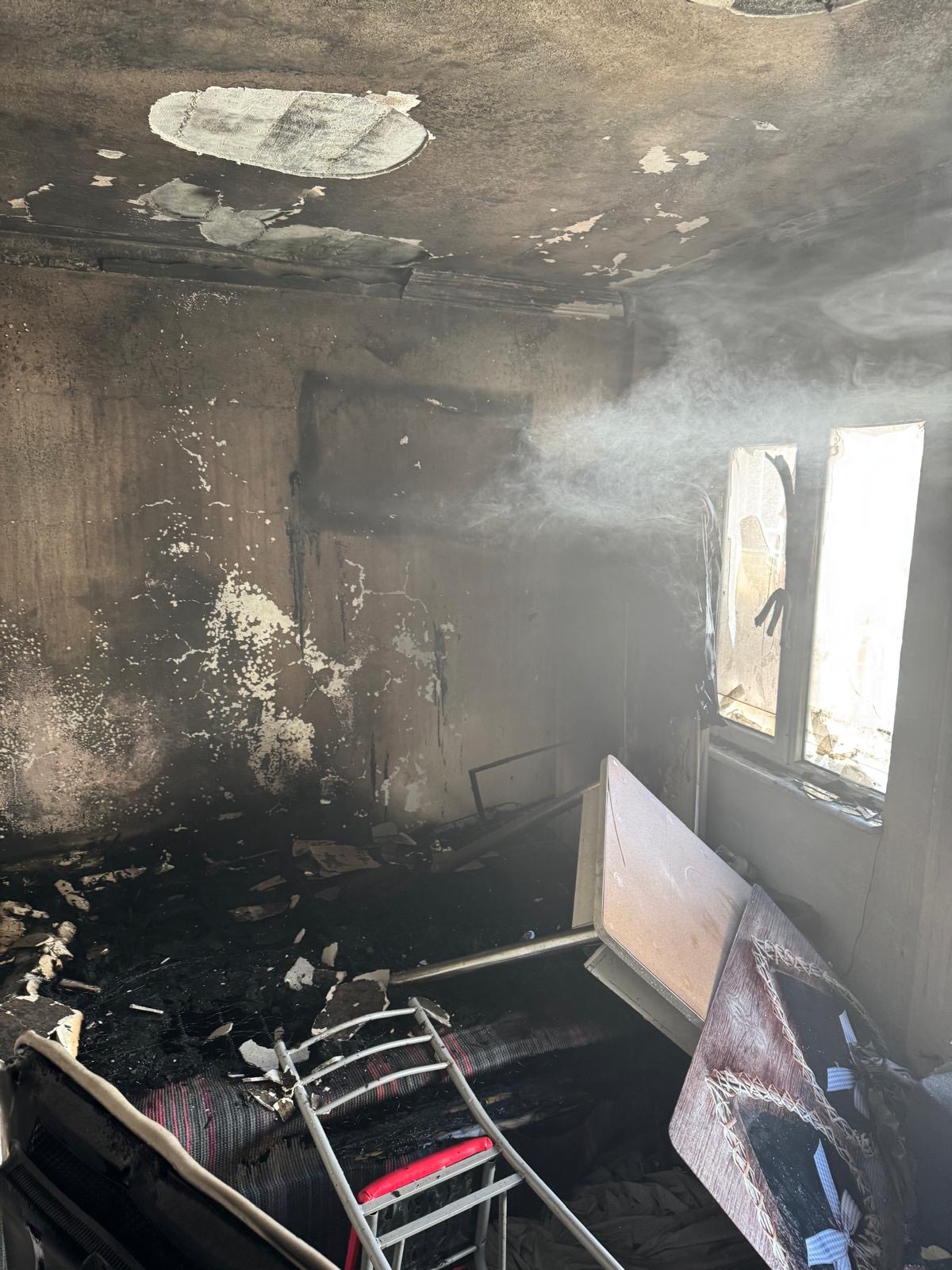 Balıkesir’in Bandırma ilçesinde bir evde çıkan yangın maddi hasara neden