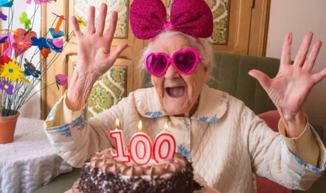 90 yaş üstü incelendi: Uzun yaşayanların kan değerleri farklı Yeni araştırma, 90 yaşını aşan kişilerin kanındaki biyobelirteçlerin, daha kısa