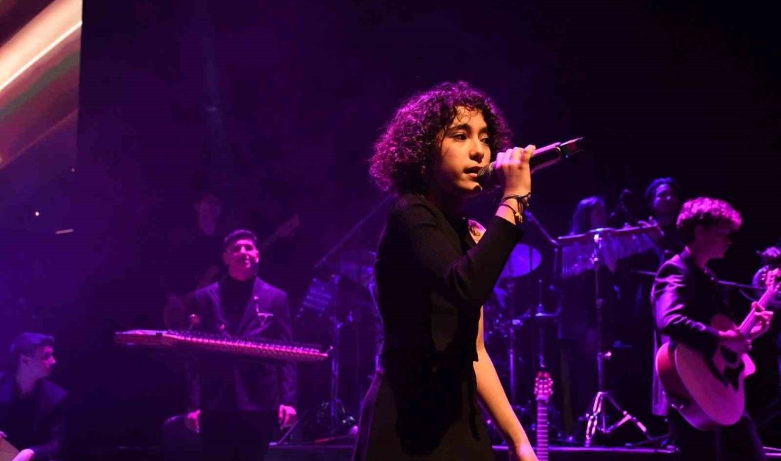 Balıkesir Büyükşehir Belediye Orkestrası bünyesinde faaliyet gösteren ve birbirinden yetenekli