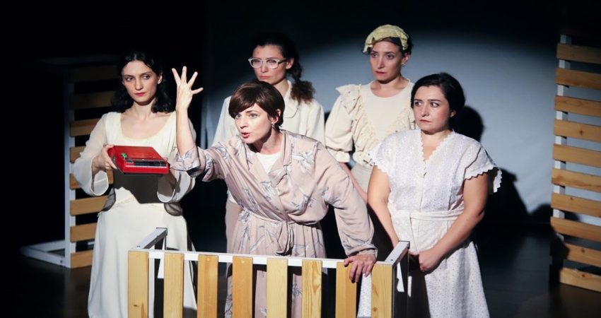Ayvalık’ta Kadın Oyunları Festivali başlıyor Balıkesir’in Ayvalık ilçesinde; Ayvalık Belediyesi, Türkiye’nin ve Avrupa’nın kadın temalı