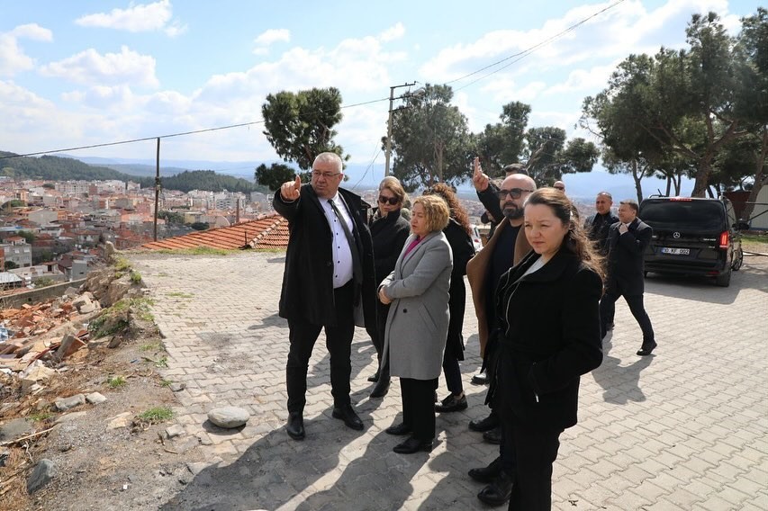Edremit’te kentsel dönüşüm için önemli adım Balıkesir’in Edremit ilçesinde hayata geçirilecek kentsel dönüşüm çalışmaları kapsamında önemli