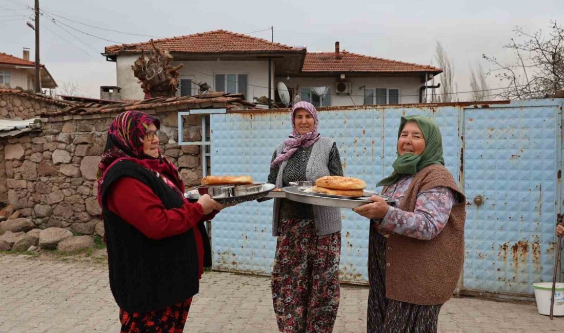 Balıkesir’in Sındırgı ilçesine bağlı Cüneyt Kırsal Mahallesi’nde Ramazan ayında evlerde