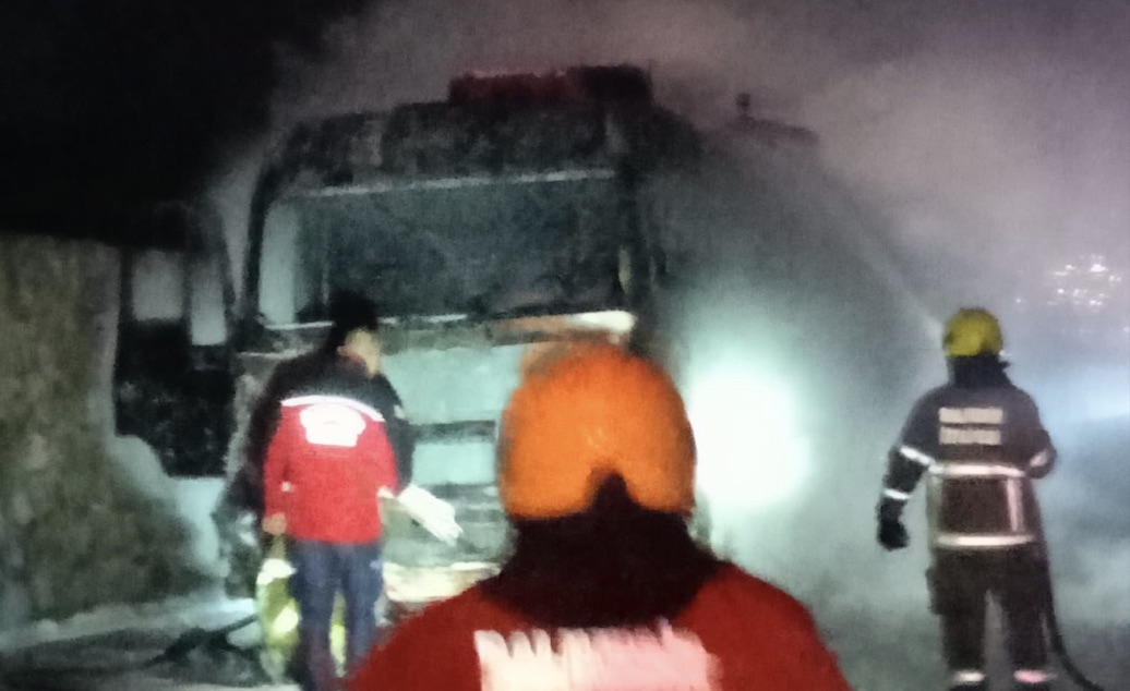 Balıkesir'in Bandırma ilçesinde, Bandırma-Çanakkale karayolu Merinos mevkisinde bir tırın kupasında