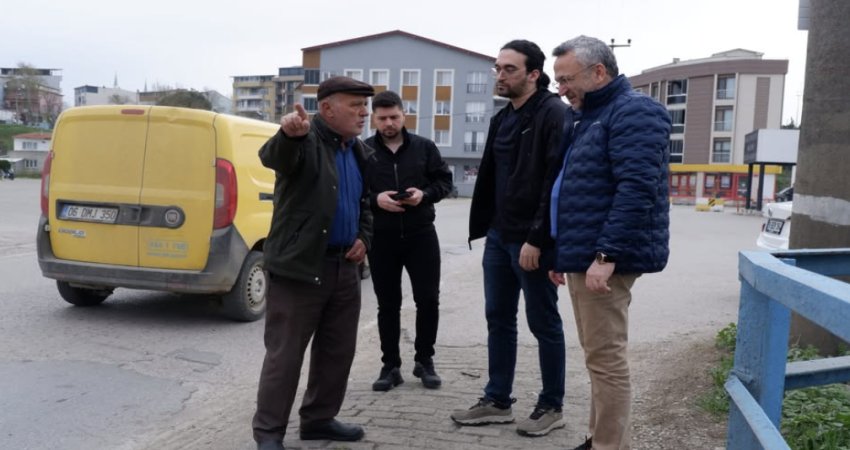 Başkan Semizel’den Karşıyaka Köprüsü’ne Hızlı Müdahale Susurluk Belediye Başkanı Hakan Yıldırım Semizel, Karşıyaka Köprüsü ile ilgili