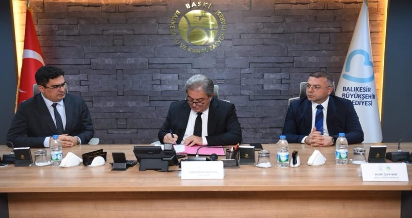 KÖRFEZİN ATIKSU SORUNUNU BAŞKAN AKIN ÇÖZÜYOR Yıllardır ihmal edilen ve yapılması planlanan Zeytinli ve Altınoluk Doğu-Güre
