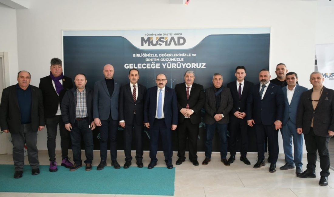 Balıkesir Valisi İsmail Ustaoğlu, MÜSİAD Bandırma Şubesi’ni Ziyaret Etti Balıkesir Valisi İsmail Ustaoğlu, Müstakil Sanayici ve İşadamları Derneği (MÜSİAD)