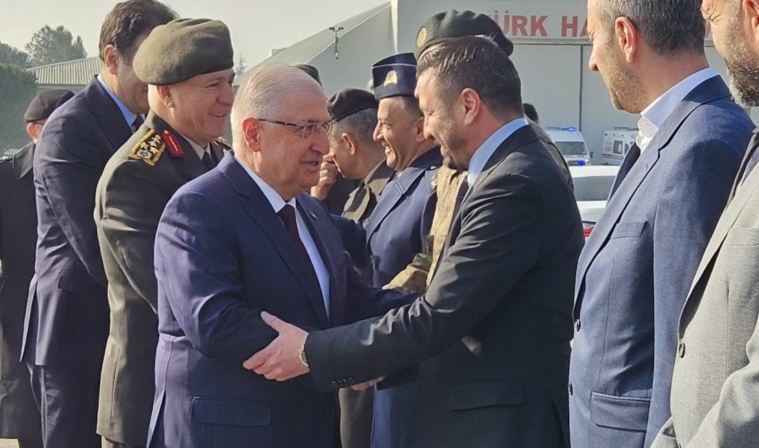 Milli Savunma Bakanı Yaşar Güler Balıkesir’de Karşılandı Milli Savunma Bakanı Yaşar Güler, MSÜ Kara Astsubay Meslek Yüksekokulu
