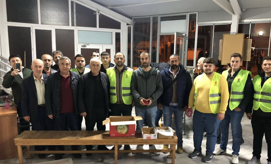 AK Parti Bandırma İlçe Teşkilatı, İlçe Başkanı Göksel Karlahan öncülüğünde