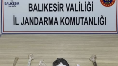 Balıkesir İl Jandarma Komutanlığı ekiplerince kaçakçılık ve uyuşturucu madde ticaretiyle