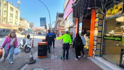 Gönen Belediyesi Zabıta Müdürlüğü ekipleri ve İlçe Emniyet Müdürlüğü ekipleri,
