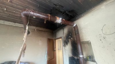 Balıkesir’in Manyas ilçesi Maltepe Mahallesi Değirmendere Caddesi’nde bulunan tek katlı