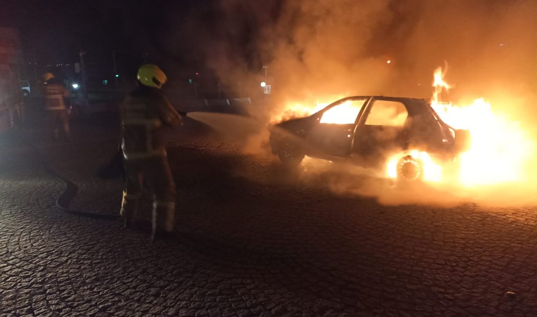 Balıkesir’in Susurluk ilçesinde, Festival Outlet Tesisleri içerisinde park halinde bulunan