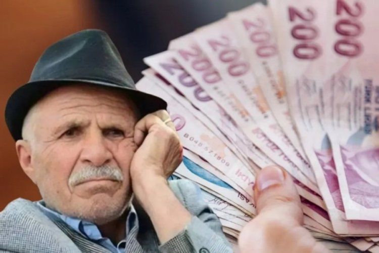 Emeklilerin bayram ikramiyeleri 3 bin liradan 4 bin liraya çıkarılmıştı.