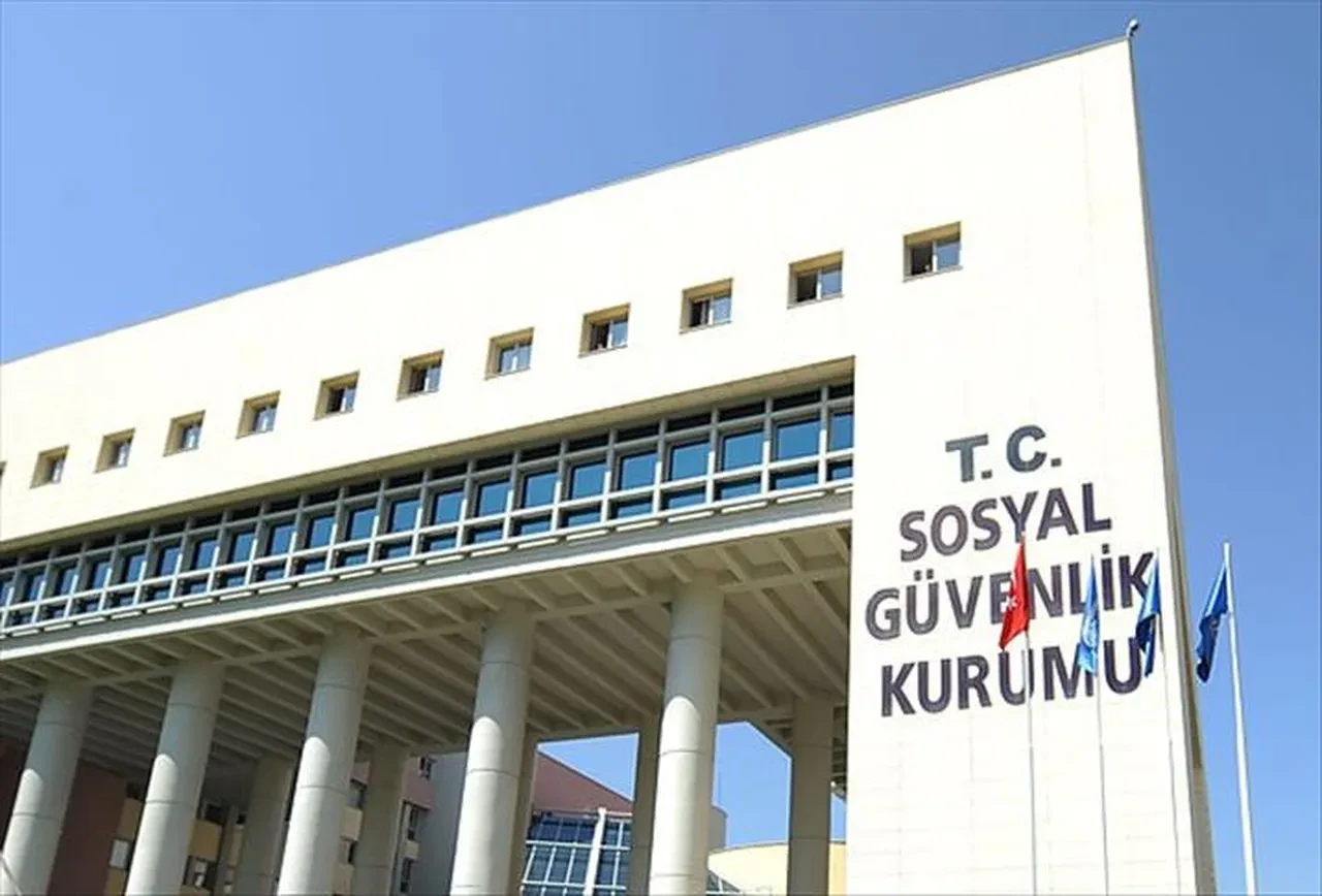Sosyal Güvenlik Kurumu (SGK), sahte iş yerleri ve sigortalılara yönelik