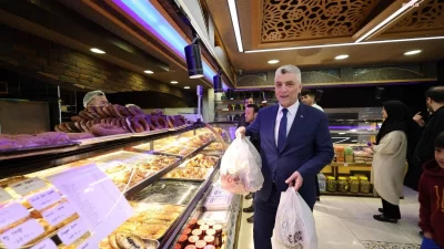 Ticaret Bakanı Ömer Bolat’ın tüketim boykotunun yapıldığı gün gerçekleştirdiği market
