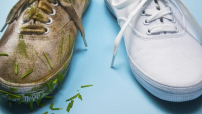 Beyaz spor ayakkabılarınızın sararmasına son verin! Evde kolayca uygulayabileceğiniz basit