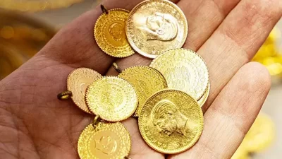 Ticaret savaşlarının etkisiyle yükselen altın, yüzde 1 artışla 3 bin