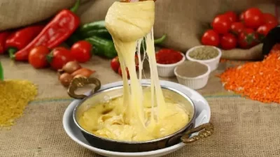 Sahte gıdaların yönelik yapılan denetimler arttırılırken evlerden eksik etmediğimiz peynirler