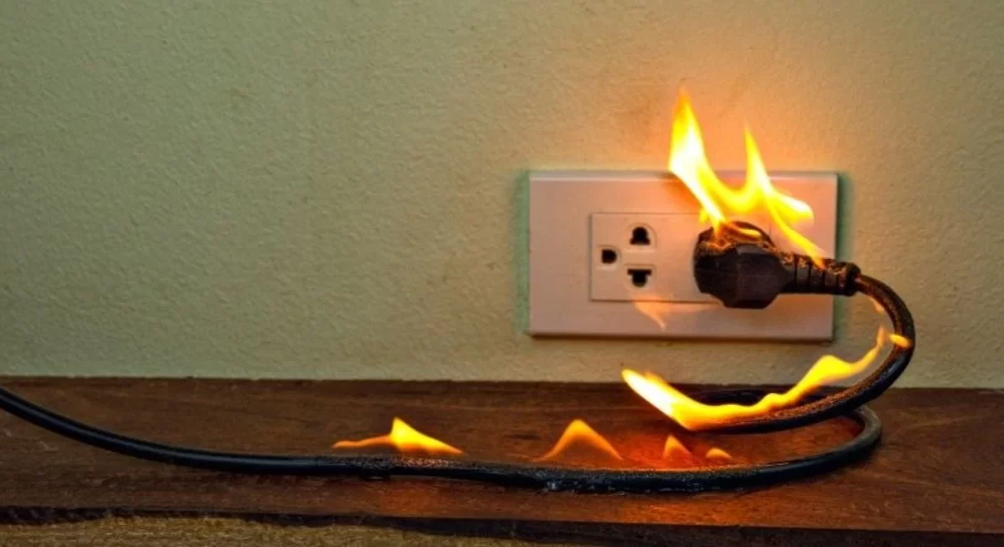 Elektrik sisteminde yapılan hatalar büyük tehlikeleri de beraberinde getiriyor. Yıl