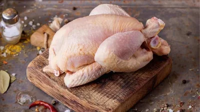 Özellikle sporcuların uygun fiyatlı tercihi olan tavuk eti, yüksek protein
