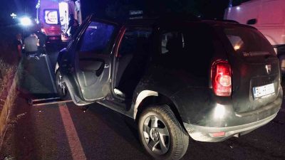 Balıkesir’in Ayvalık ilçesinde; 22.00 saatlerinde E-87 karayolunda bir otomobilin, bir