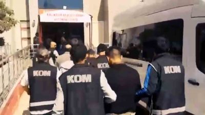 Balıkesir KOM Şube ekipleri, farklı tarihlerde piyasaya sahte para sürdüklerini