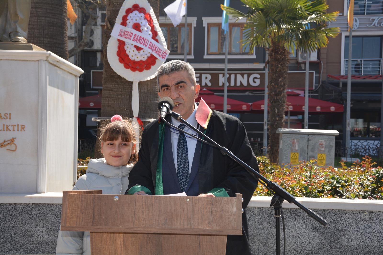 Balıkesir Barosu Bandırma Temsilciliği, 5 Nisan Avukatlar Günü kapsamında Atatürk