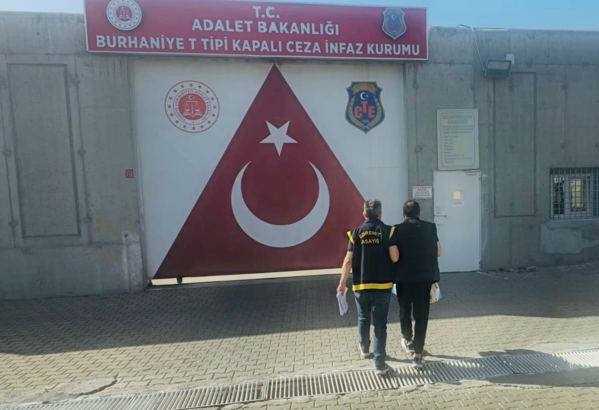 Balıkesir’de polis ekipleri tarafından aranan şahıslara yönelik yapılan eş zamanlı