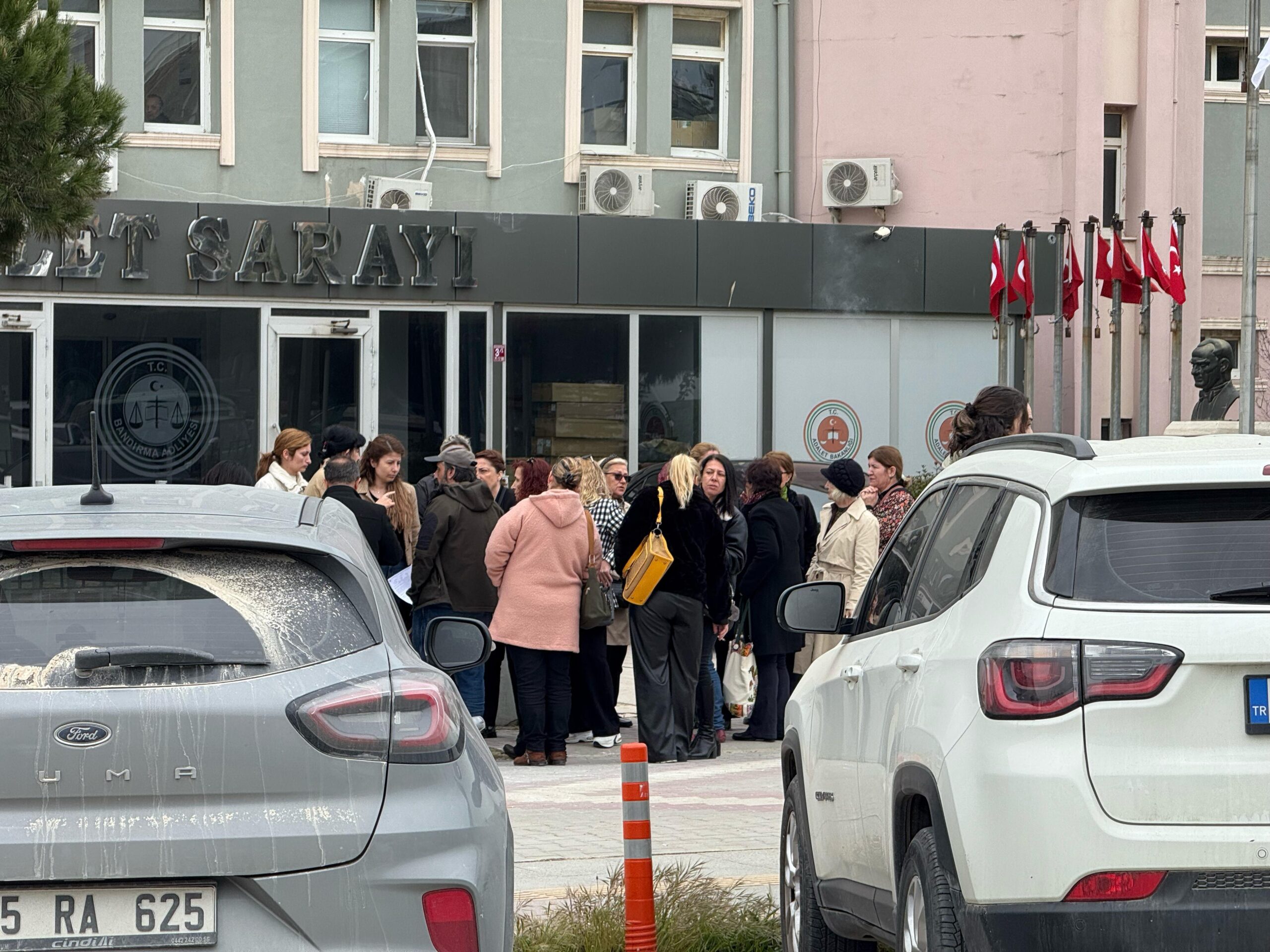 Balıkesir’in Bandırma ilçesinde yaşları 8 ve 9 arasında değişen dört