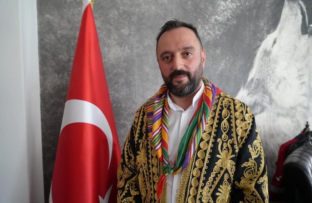 Rakipsiz ve rekortmen ağa kalıcı kemeri hedefliyor Balıkesir’de 2025 yılında gerçekleştirilecek Kurtdere Yağlı Güreşleri için takvim belli