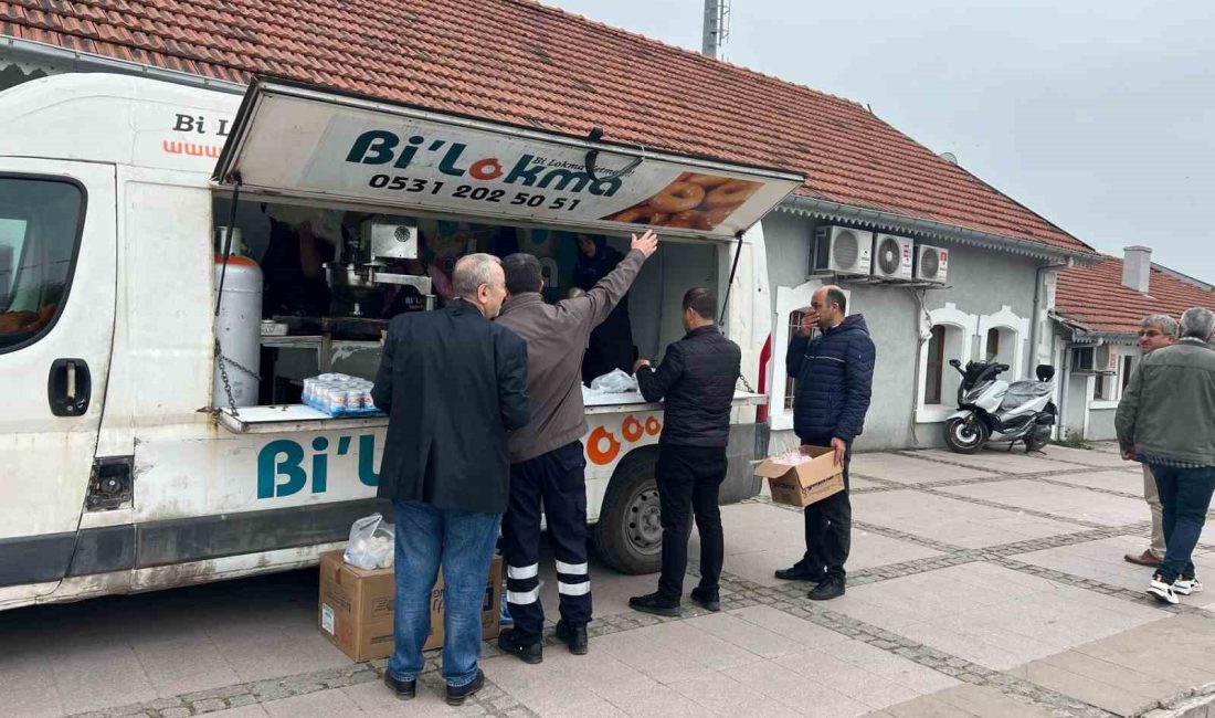 TCDD çalışanlarından geleneksel lokma hayrı TCDD Balıkesir Müdürlüğü çalışanları tarafından bu yıl 27. kez düzenlenen