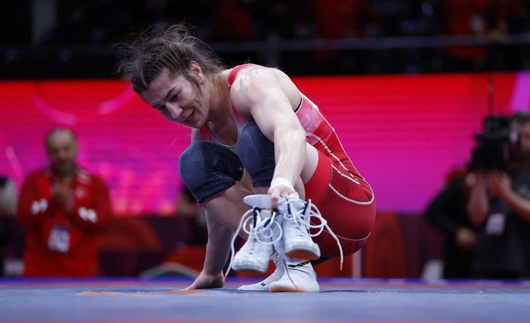 Şampiyon güreşçi Yasemin Adar Yiğit aktif spor hayatını noktaladı Türk güreş tarihine adını altın harflerle yazdıran Balıkesirli başarılı sporcu