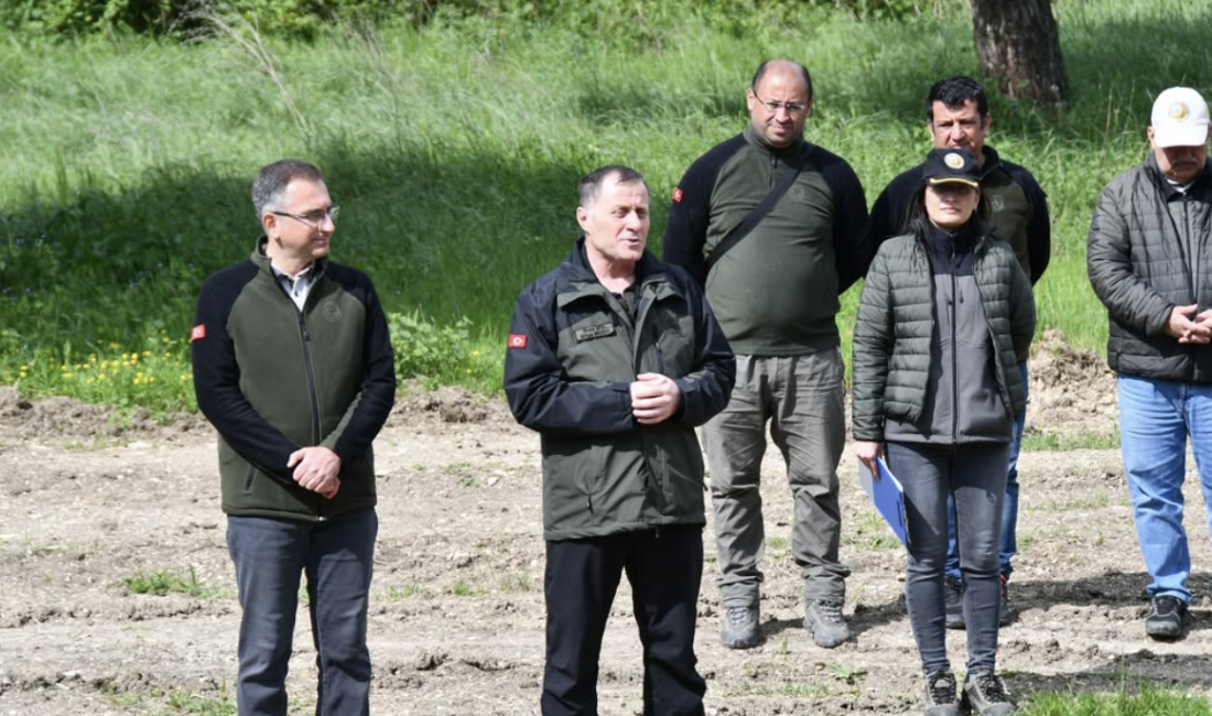Balıkesir’de Orman Yangınlarıyla Mücadele Eğitimleri Sürüyor Balıkesir Orman Bölge Müdürlüğü bünyesinde görevli personellere yönelik orman yangınlarıyla