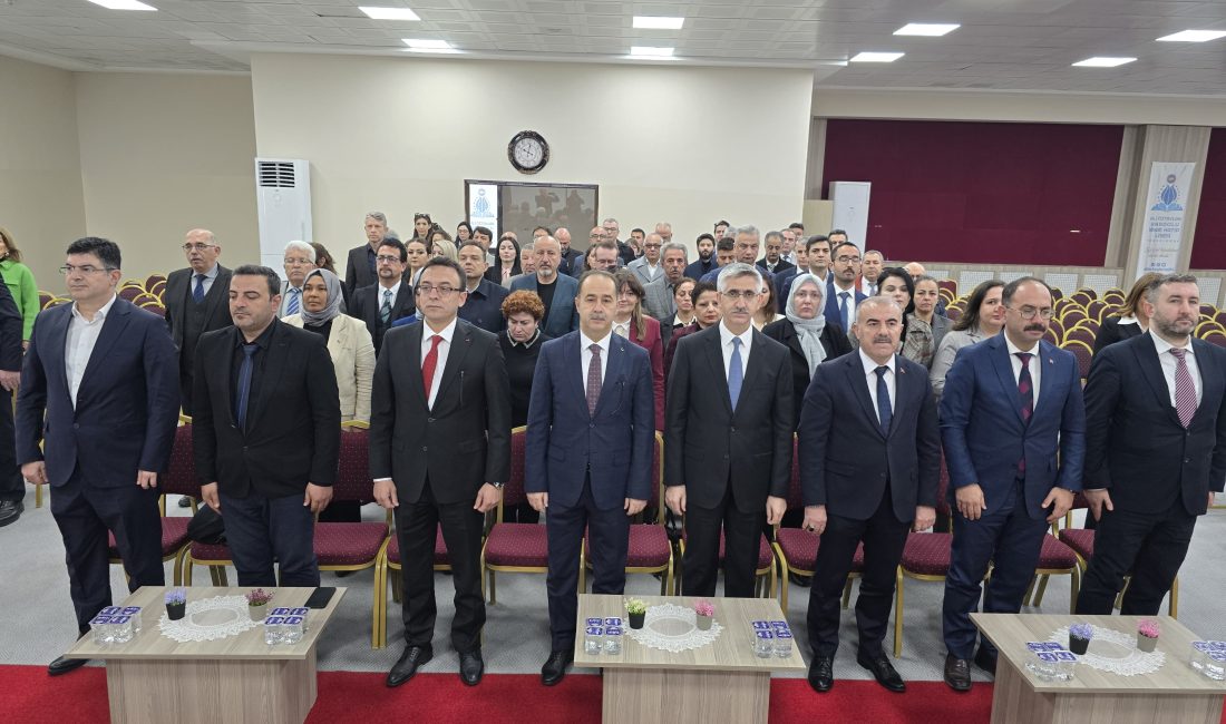 Bandırma ve Erdek’te Eğitim İş Birliği Toplantısı Düzenlendi Milli Eğitim Bakan Yardımcısı Nazif Yılmaz, Bandırma ve Erdek ilçelerinde